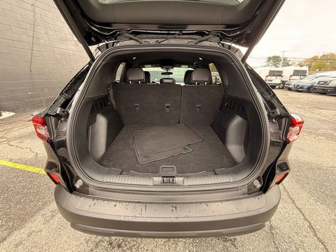 Used 2025 Ford Escape ST-Line Select AWD/4WD image 13