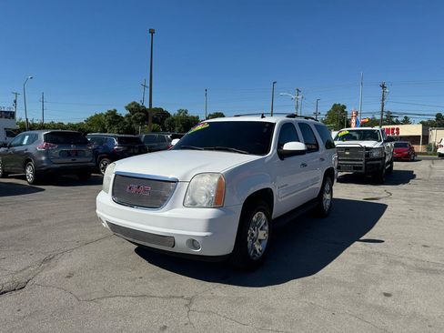 Used 2008 GMC Yukon SLT w/ SLT Preferred Equipment Group AWD/4WD image 7