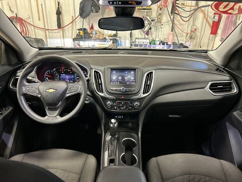 Used 2020 Chevrolet Equinox LT AWD/4WD image 18