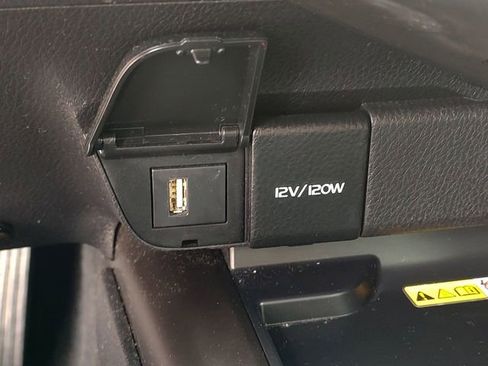 Used 2022 Toyota Camry XSE image 17