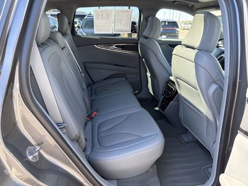 Used 2022 Lincoln Nautilus Reserve w/ Cargo Utility Package image 17