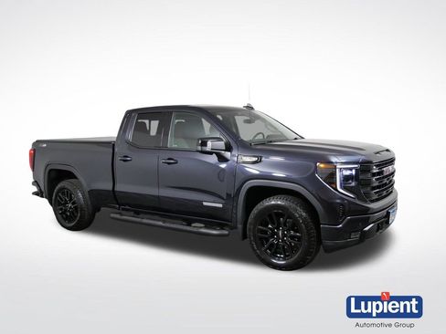 Used 2025 GMC Sierra 1500 Elevation w/ Preferred Package AWD/4WD image 1