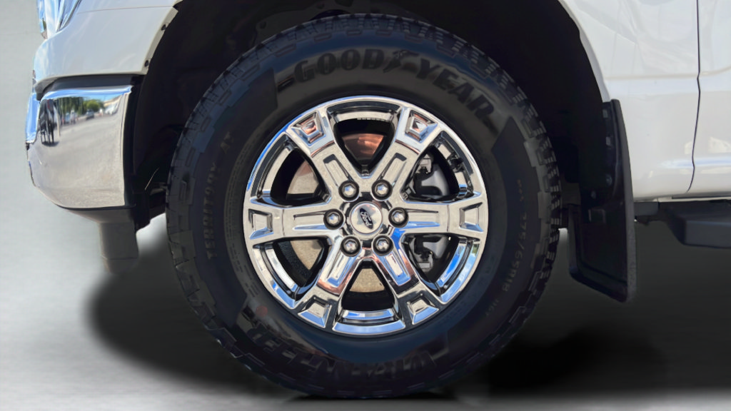 Used 2022 Ford F150 Lariat w/ Equipment Group 502A High AWD/4WD image 9