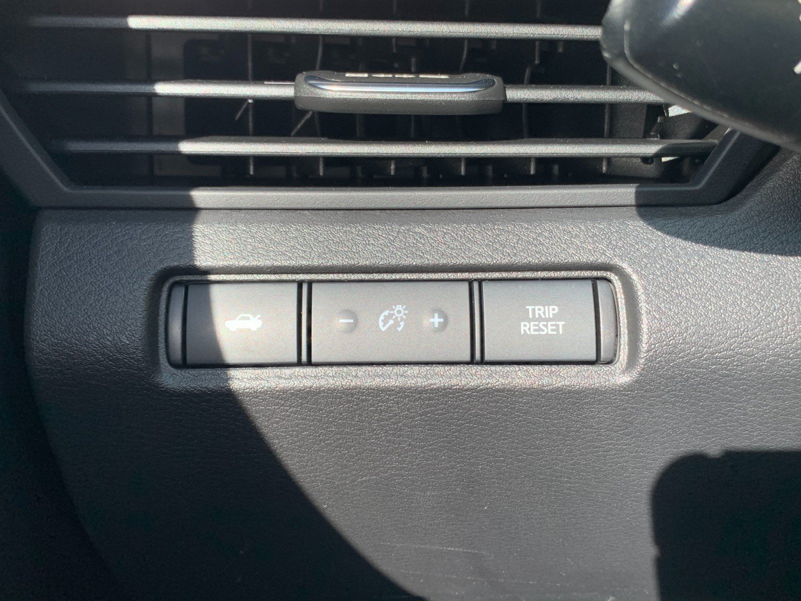Used 2023 Nissan Altima 2.5 S FWD image 12