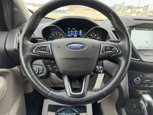 Used 2018 Ford Escape SEL image 9