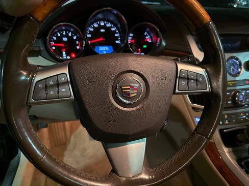 Used 2010 Cadillac CTS Luxury image 15
