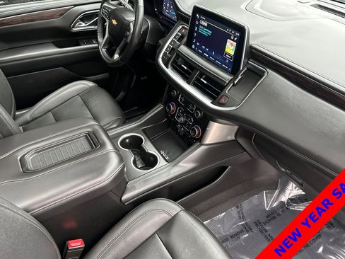 Used 2022 Chevrolet Tahoe LT w/ Luxury Package image 18