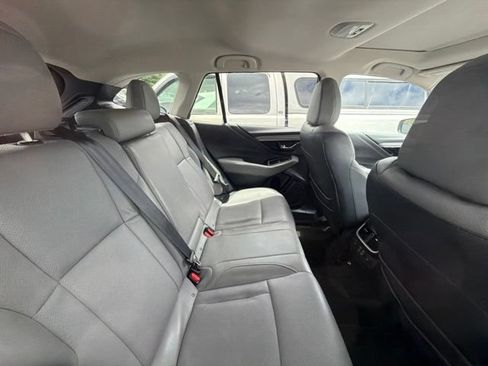 Used 2024 Subaru Outback Limited AWD/4WD image 9