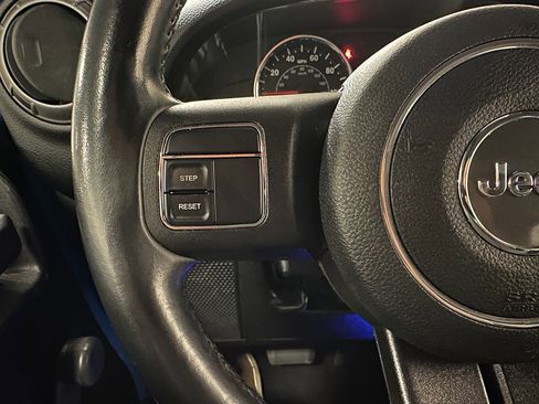 Used 2012 Jeep Wrangler Sport image 19