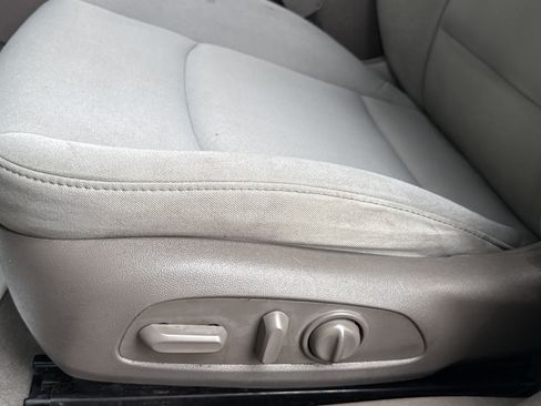 Used 2021 Chevrolet Malibu LT FWD image 30