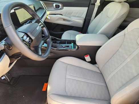 New 2026 Kia Sorento SX image 9