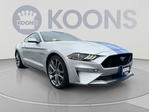 Used 2018 Ford Mustang GT Premium w/ Equipment Group 401A RWD image 10