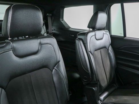Used 2023 Jeep Grand Cherokee L Laredo AWD/4WD image 29