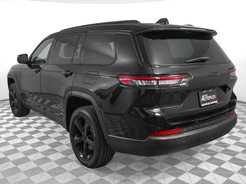 Used 2023 Jeep Grand Cherokee L Laredo AWD/4WD image 7