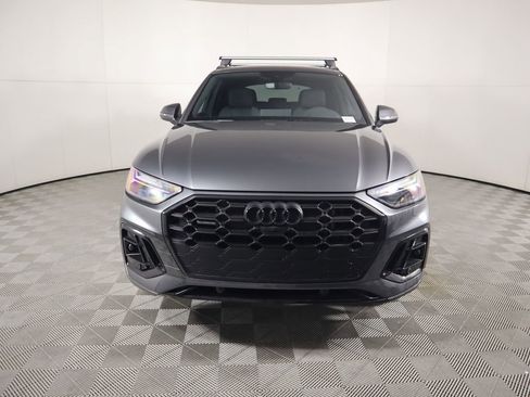 Used 2025 Audi Q5 e Premium Plus w/ Premium Plus Package image 2