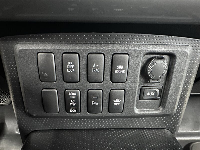 Used 2007 Toyota FJ Cruiser 4WD w/ Upgrade Pkg 2 image 22