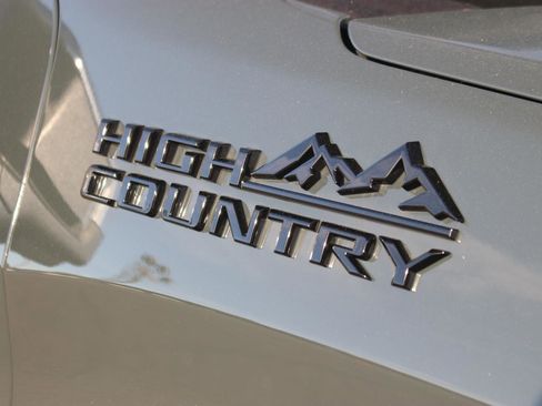 Used 2026 Chevrolet Silverado 1500 High Country AWD/4WD image 11