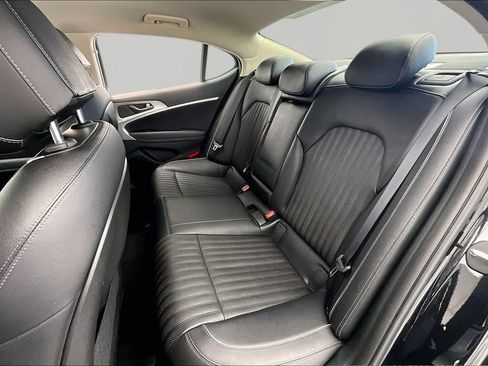 Used 2022 Genesis G70 3.3T AWD/4WD image 26