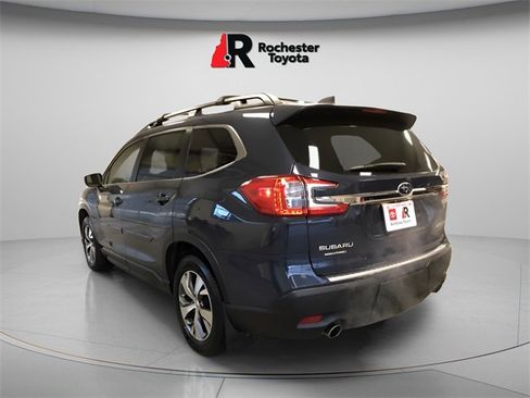 Used 2023 Subaru Ascent Premium w/ Convenience Package image 4