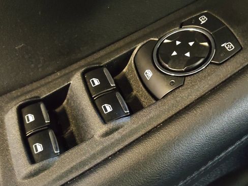 Used 2024 Ford Edge SEL image 27