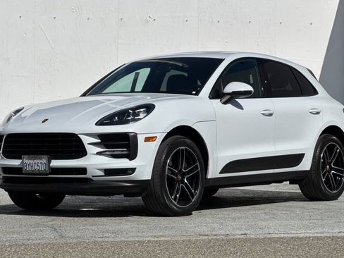 Used 2021 Porsche Macan w/ Premium Package AWD/4WD image 7