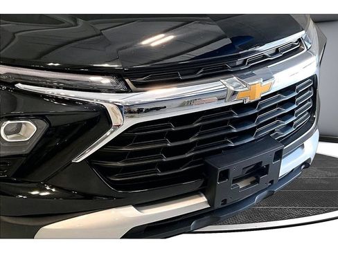 Used 2025 Chevrolet TrailBlazer LT FWD image 52