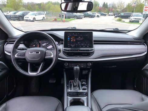 Certified 2022 Jeep Compass Latitude AWD/4WD image 29