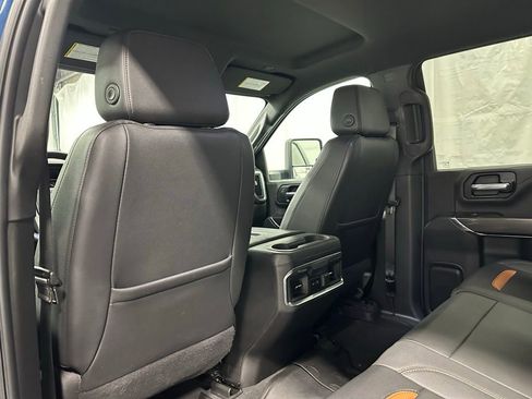 Used 2022 GMC Sierra 2500 AT4 image 43