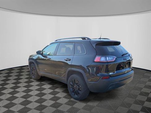 Used 2023 Jeep Cherokee Altitude Lux image 5