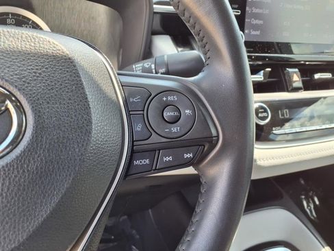 Used 2021 Toyota Corolla SE image 16