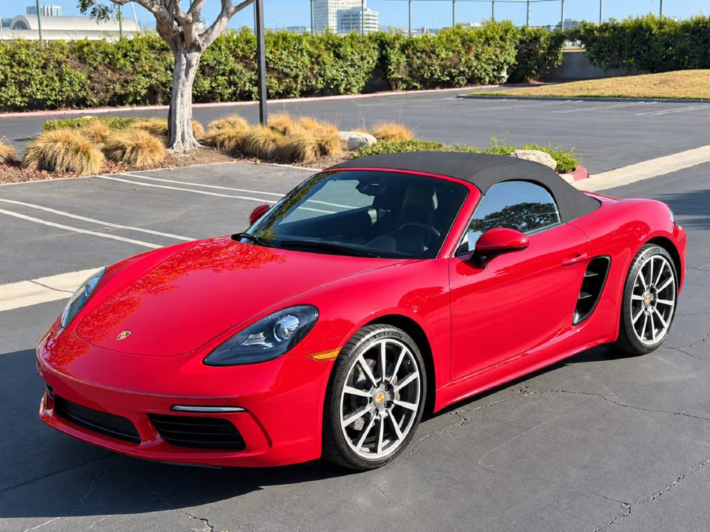 Used 2020 Porsche 718 Boxster RWD image 8