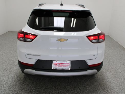 Used 2025 Chevrolet TrailBlazer LT w/ Driver Confidence Package FWD image 8