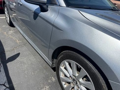 Used 2019 Toyota Camry LE FWD image 6