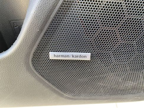 Used 2018 Subaru Outback 3.6R Limited image 15