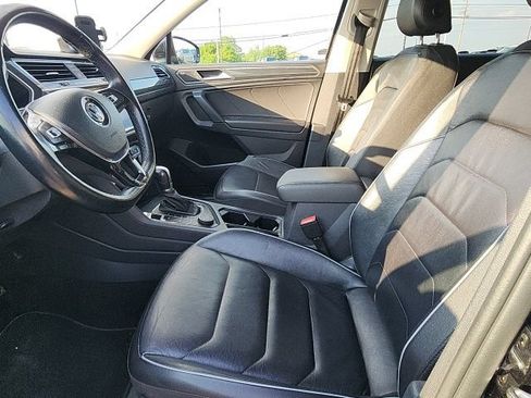 Used 2019 Volkswagen Tiguan SEL Premium AWD/4WD image 8