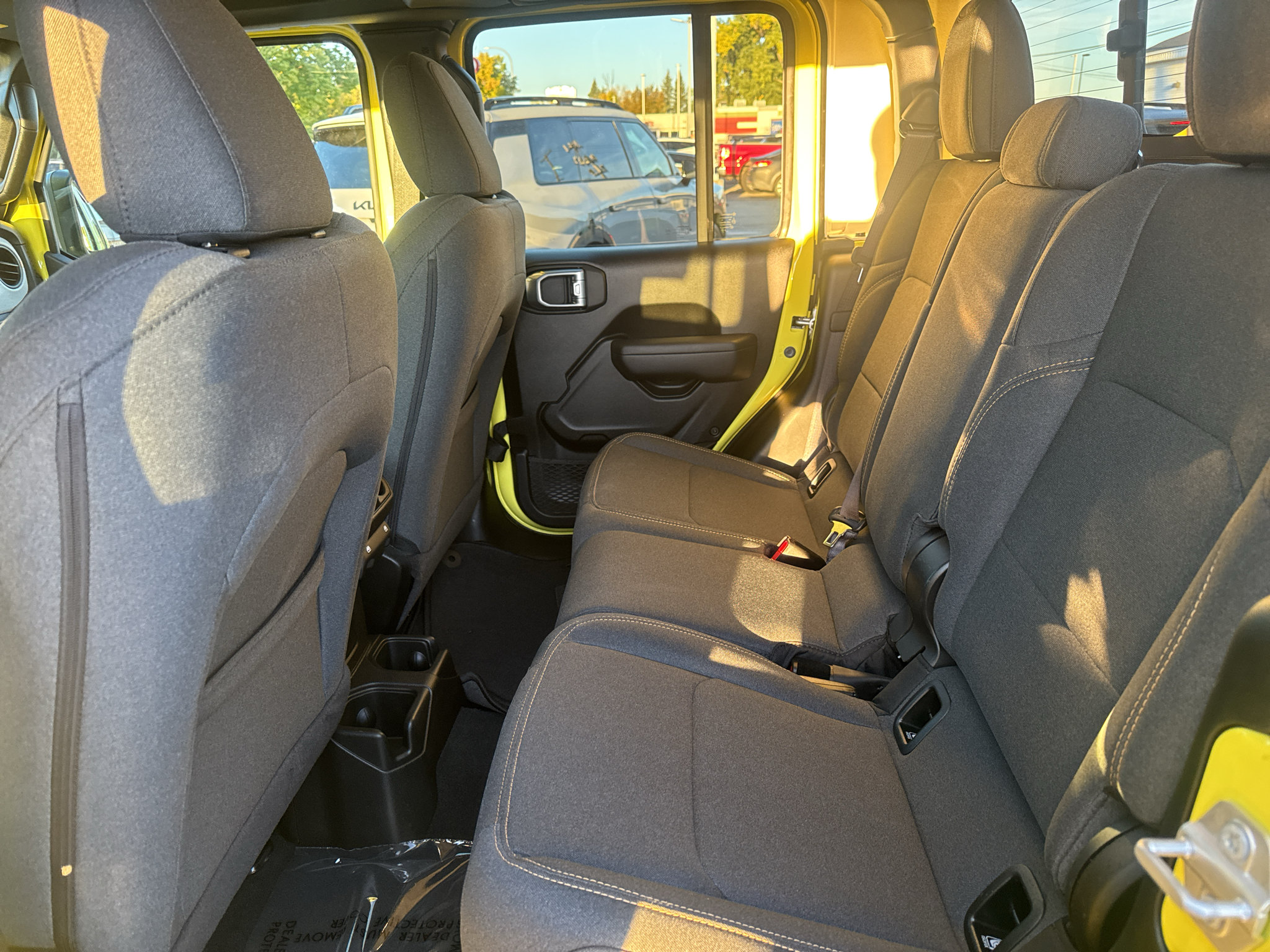 Used 2024 Jeep Gladiator Sport AWD/4WD image 11