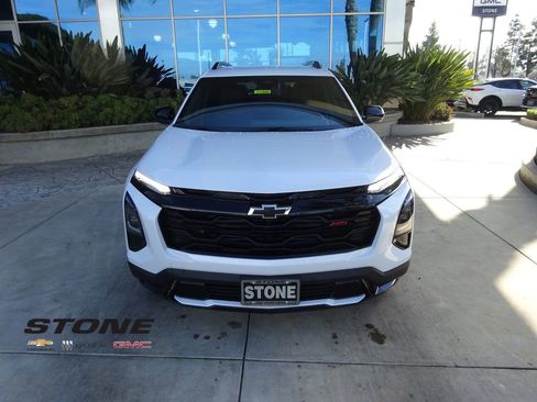 New 2026 Chevrolet Equinox RS image 2