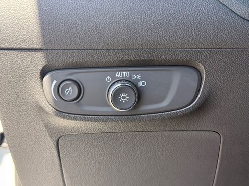 Used 2024 Buick Encore GX Sport Touring w/ Advanced Technology Package AWD/4WD image 23