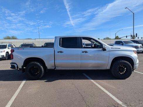 Used 2022 Chevrolet Silverado 1500 Custom w/ LPO, Dark Essentials Package image 5