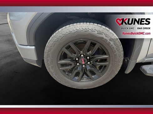 Used 2023 GMC Sierra 1500 Elevation w/ Preferred Package AWD/4WD image 13