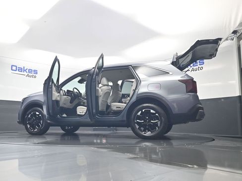 Certified 2025 Kia Sorento S AWD/4WD image 62