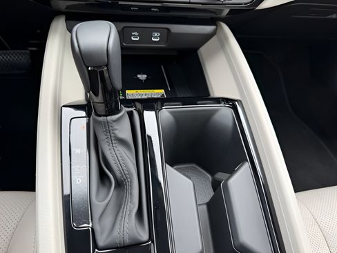 Used 2025 Honda Accord EX-L image 19