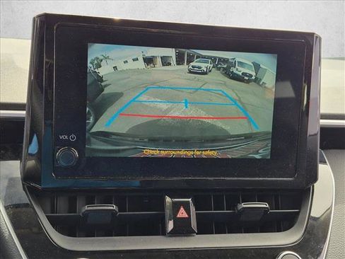 Used 2023 Toyota Corolla LE FWD image 11