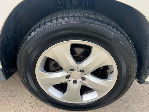 Used 2012 Mercedes-Benz GL 450 4MATIC image 25