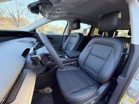New 2026 Lincoln Nautilus Reserve w/ Jet Appearance Package AWD/4WD image 11