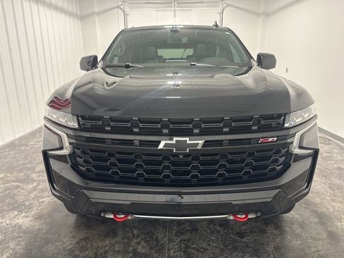 Used 2021 Chevrolet Tahoe Z71 w/ Luxury Package AWD/4WD image 2