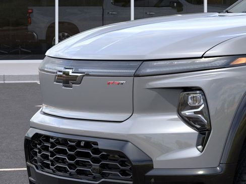 New 2025 Chevrolet Silverado EV RST image 13