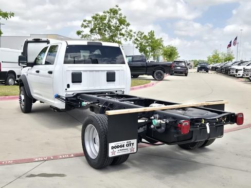 New 2026 RAM 5500 Tradesman w/ Chrome Appearance Group AWD/4WD image 2