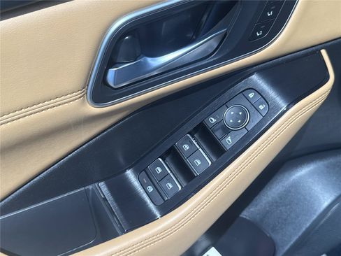 Used 2023 Nissan Rogue Platinum w/ Platinum Premium Package FWD image 18