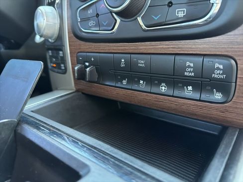 Used 2014 RAM 1500 Laramie w/ Convenience Group image 47